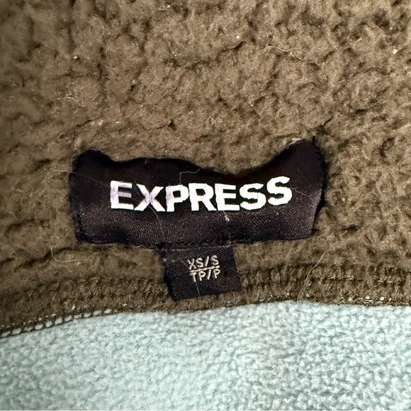Express OVERSIZED Cozy Button Down Teddy Fleece Jacket - Picture 5 of 5